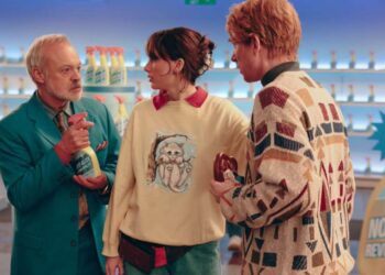 Taylor Swift lanza video de ‘Opalite’, con cameos estelares